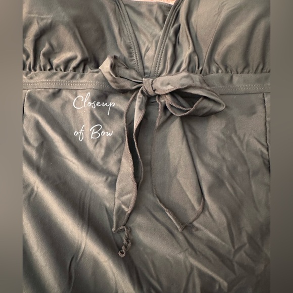 NWT Women’s Plus Size One Piece Swimsuit With Built In Shorts Black Size 26W-28W - Picture 3 of 8